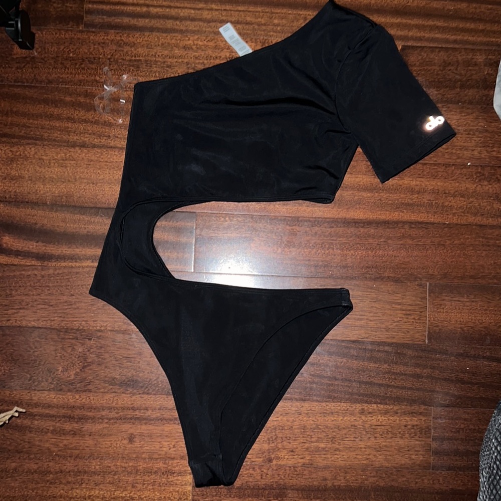 Alo yoga body suit in black small